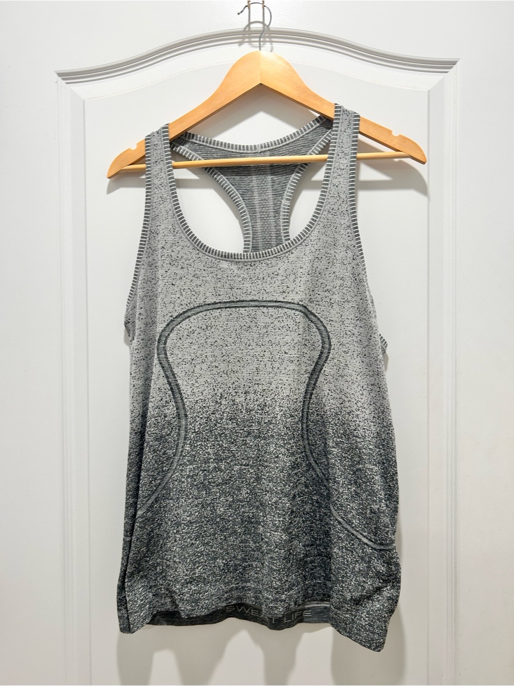 Lululemon Swiftly Tech Racerback Tank Size 12 White Dark Cast Ombre Running Top